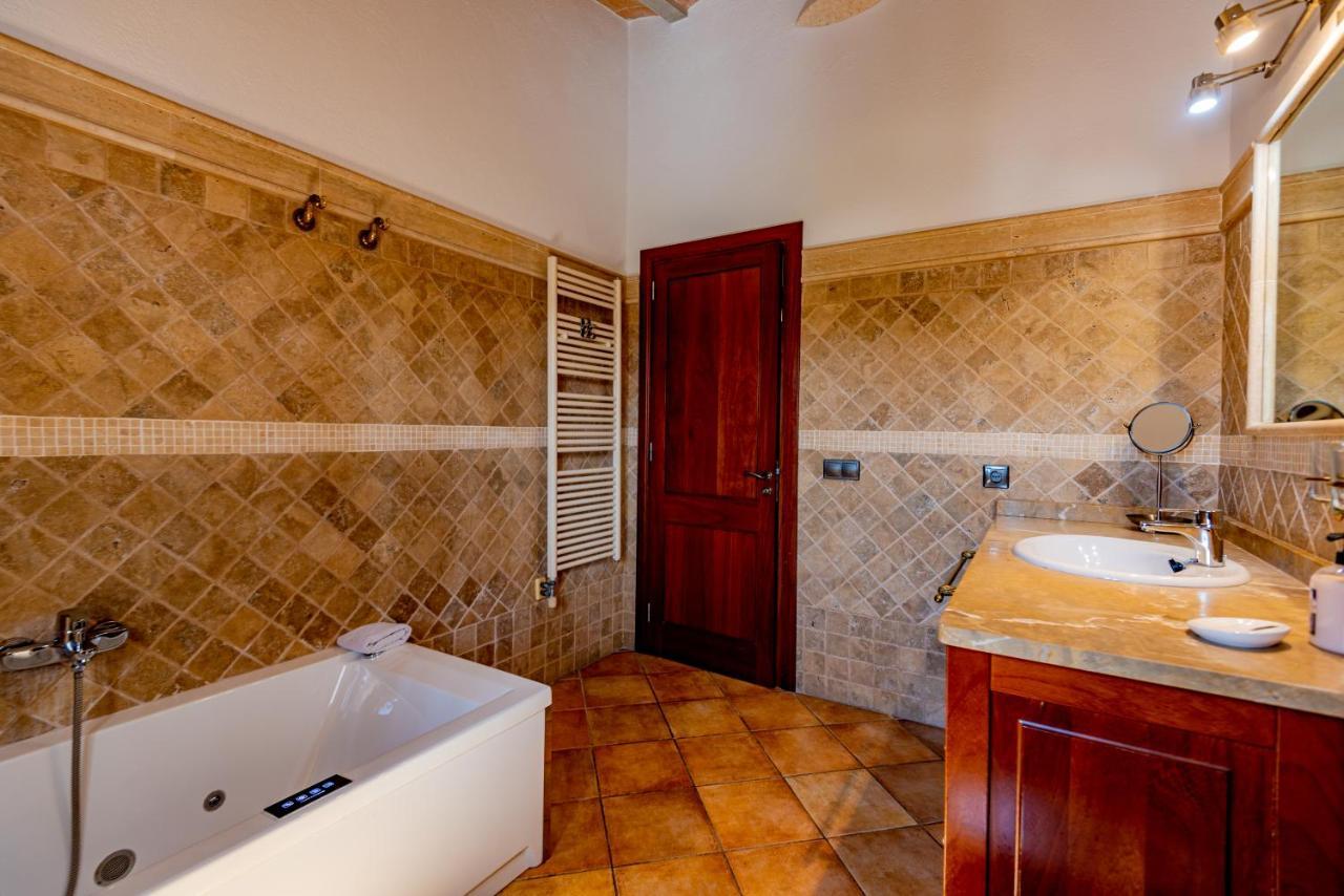 Villa In Center Of Pollensa With Pool And Jacuzzi Εξωτερικό φωτογραφία